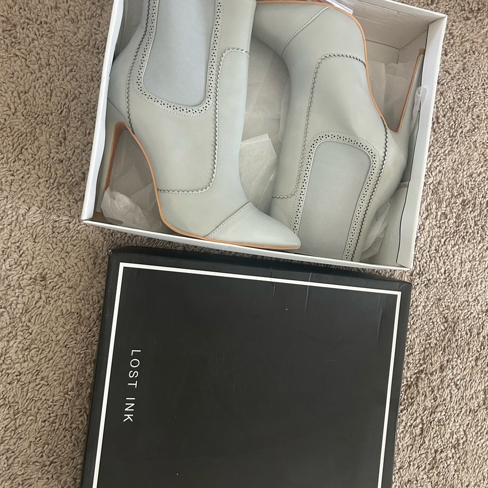 Gray Heeled Boots with Elastic Panels
